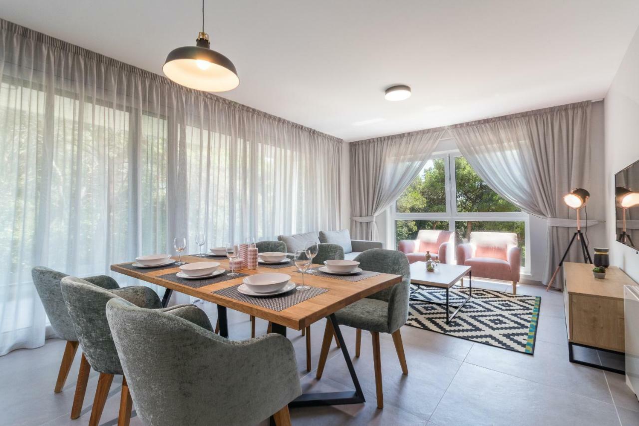Luxury Apartments Magali 로비니 외부 사진
